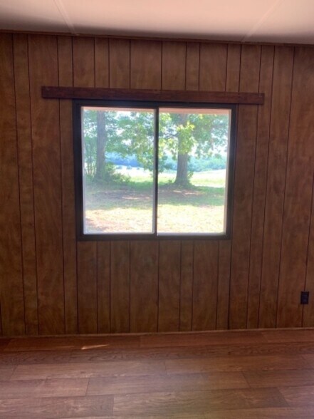 Building Photo - 299 Canal Trce