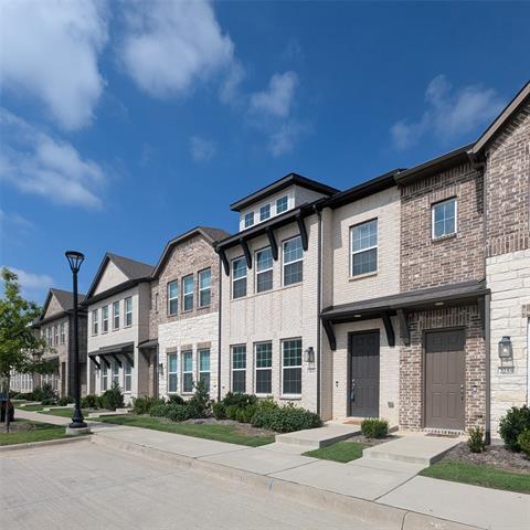 Building Photo - 2257 Adena Spgs Dr