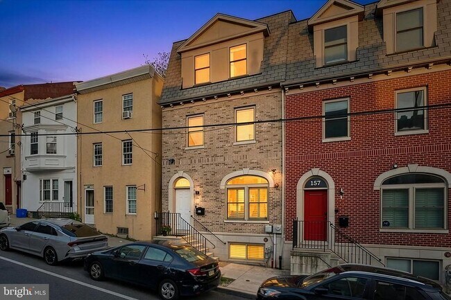 Building Photo - 159 Green Ln