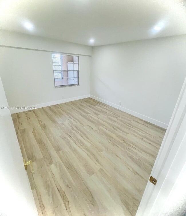 Building Photo - 13255 SW 9th Ct