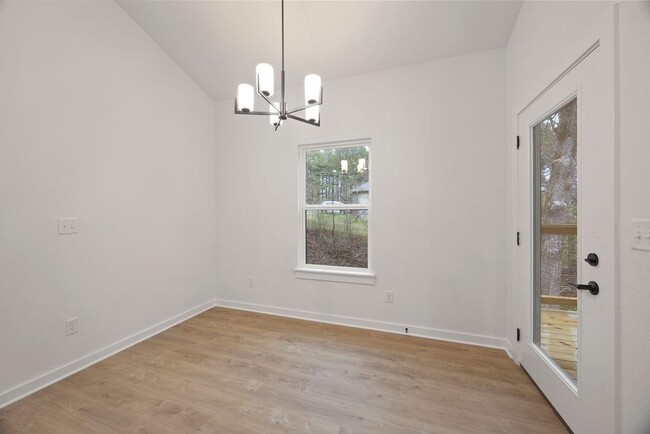 Building Photo - 40 Banff Dr