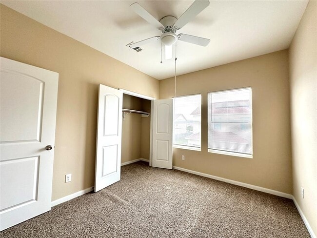 Building Photo - 8706 Torcello St