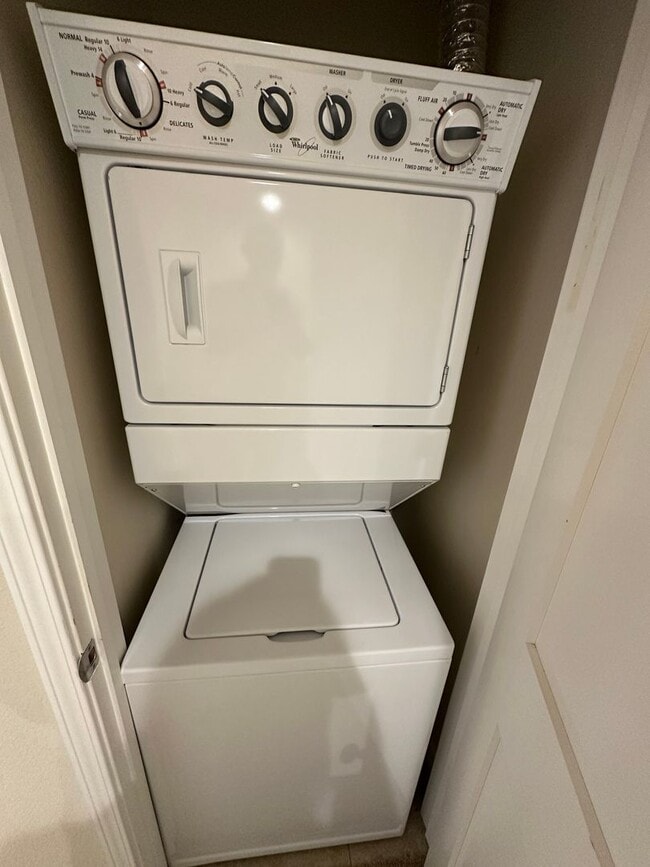 Building Photo - 3615 Chestnut St