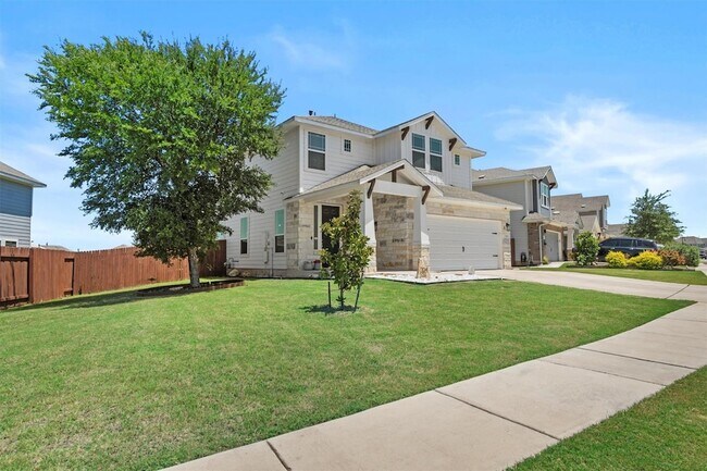 Building Photo - 324 Gaida Loop