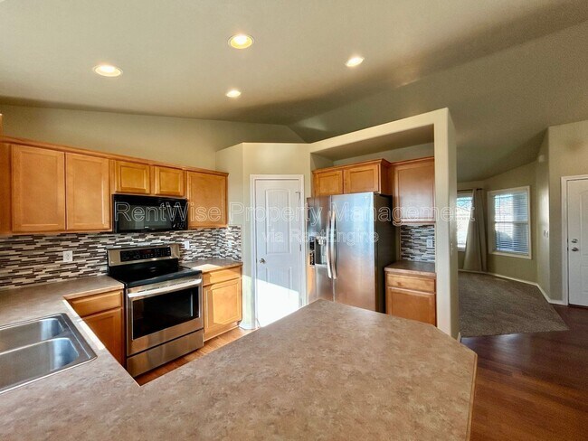 Building Photo - 10829 Cloudless St