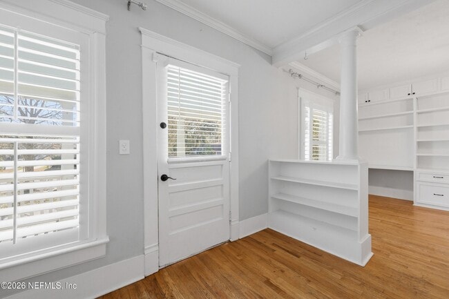 Building Photo - 3649 Walsh St