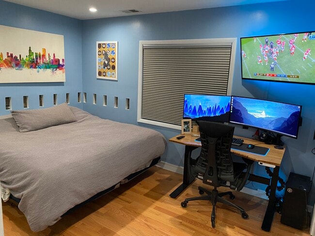 Building Photo - 455 W Grant Pl