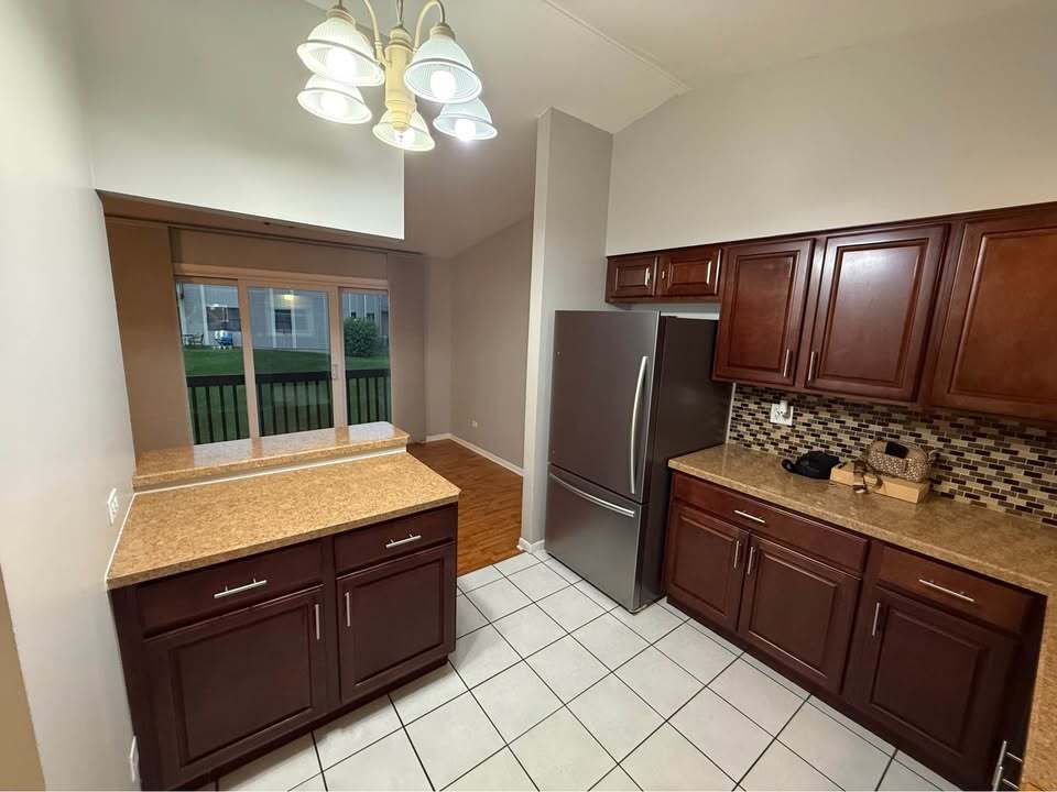 Building Photo - 1335 Gifford Ct