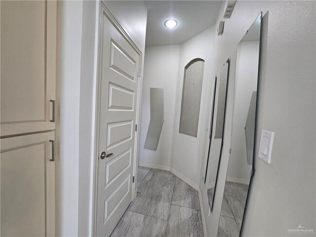 Building Photo - 24 Dorado Dr