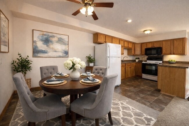 Building Photo - 925 Clubside Dr