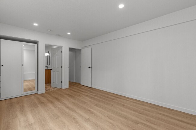 Building Photo - 4Bd Bothell Home!