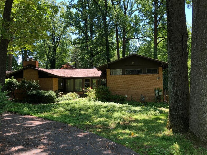 Primary Photo - 2267 Glenmore Terrace