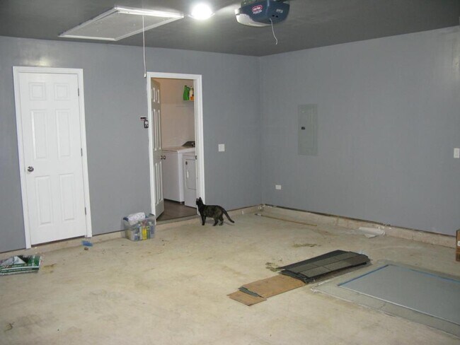 Building Photo - 3540 SE 96th St