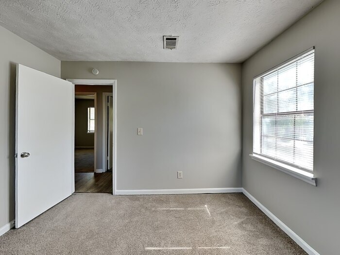 Building Photo - 1749 Big Valley Way