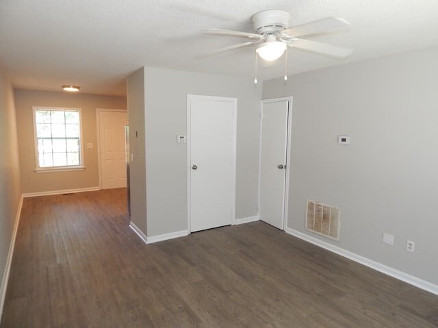 Building Photo - 515 N Walnut St