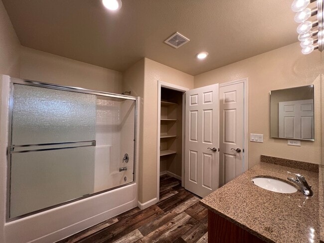 Building Photo - ~~Newer 3 BEDROOM Fernley Home~~