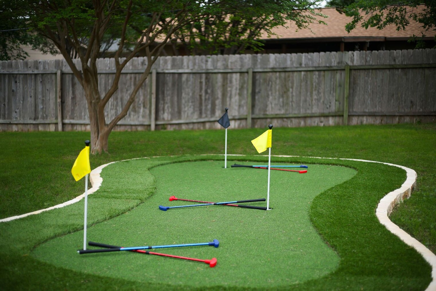 Building Photo - 3951 Starhill Dr