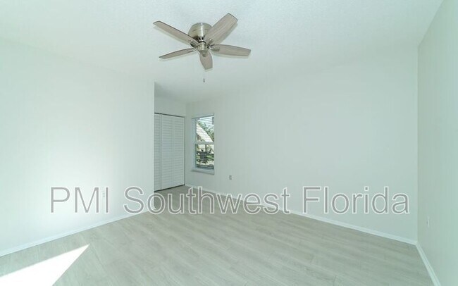Building Photo - 2139 Couver Dr