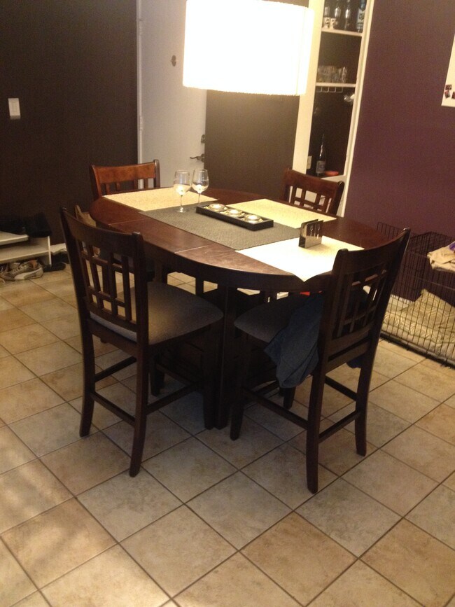 Building Photo - 6 3rd Pl