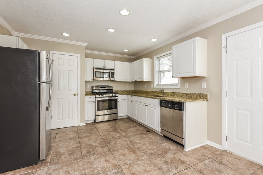 Building Photo - 2129 Lindley Ln