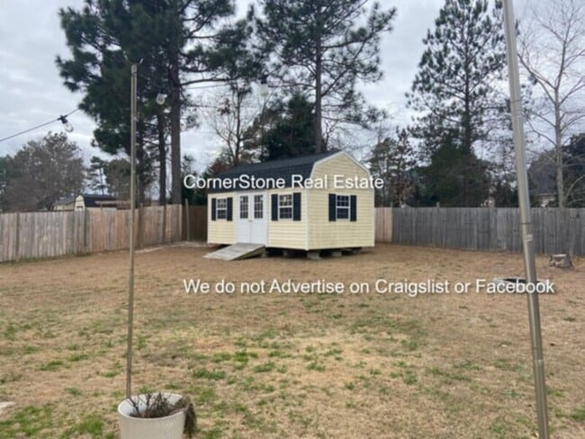 Building Photo - 50 Breezewood Dr