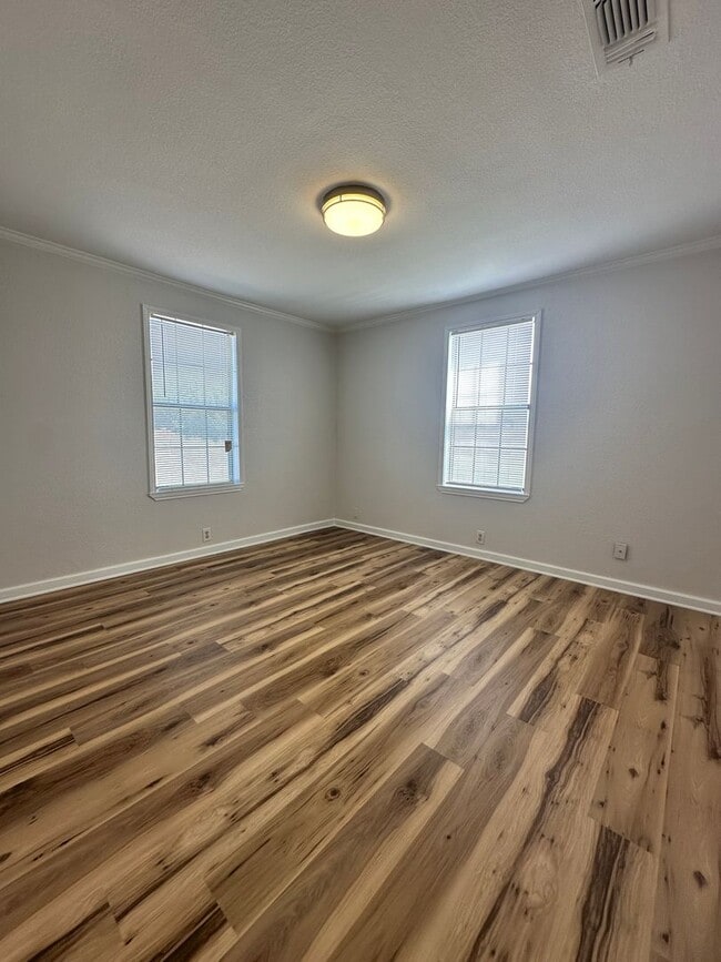 Building Photo - 58 Haynes Rd