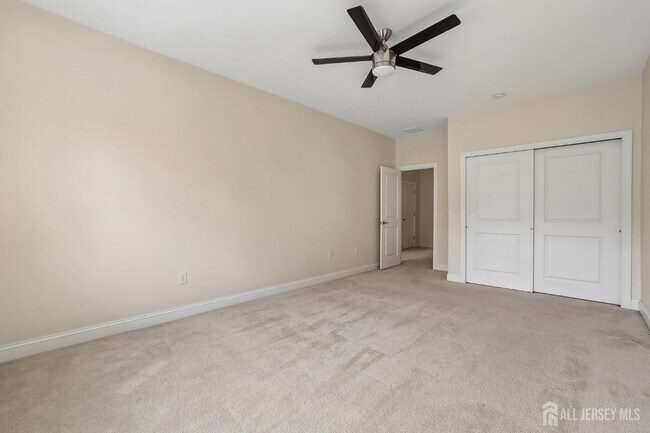 Building Photo - 166 Savoth Ln