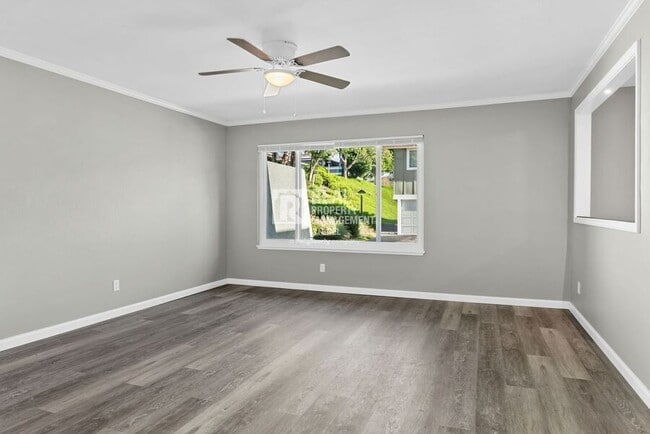 Building Photo - 23072 Vía Pimiento