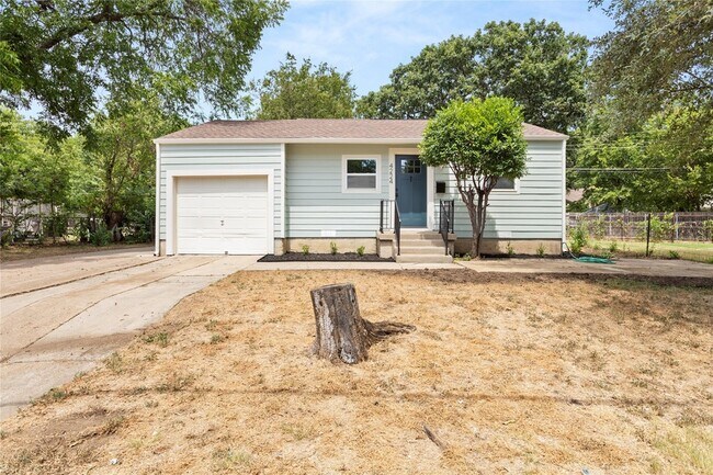 Building Photo - 4224 Alamo Ave