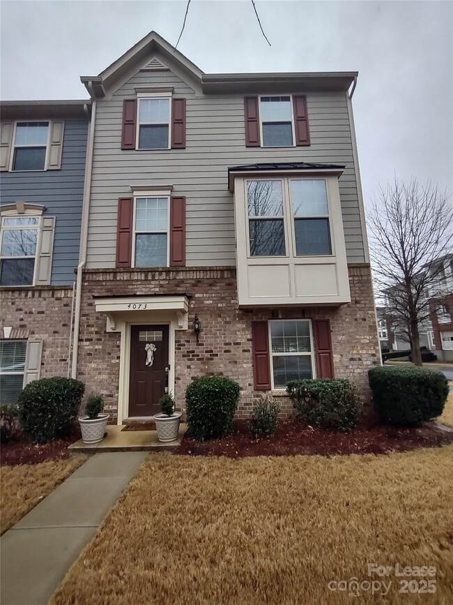 Building Photo - 4068 Zilker Park Dr