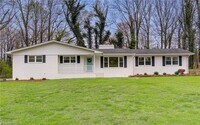 Building Photo - 1145 Twin Oak Dr