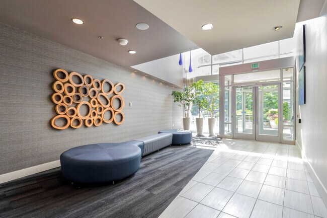 Building Photo - 989 112th Ave NE