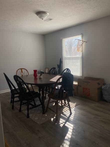 Back Den - 1 - 179 Clover Valley Cir