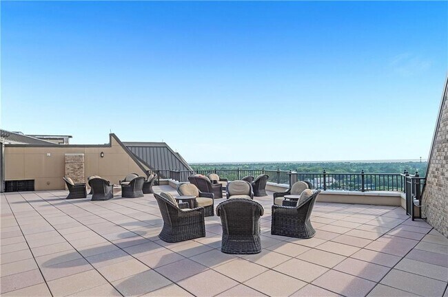 Building Photo - 18269 Colony Dr Dr