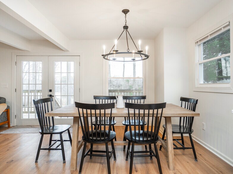 Building Photo - 4315 Hickory Nut Pt