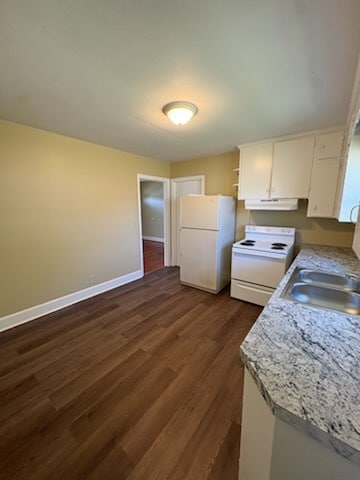 Building Photo - 210 Peggy Anne Dr