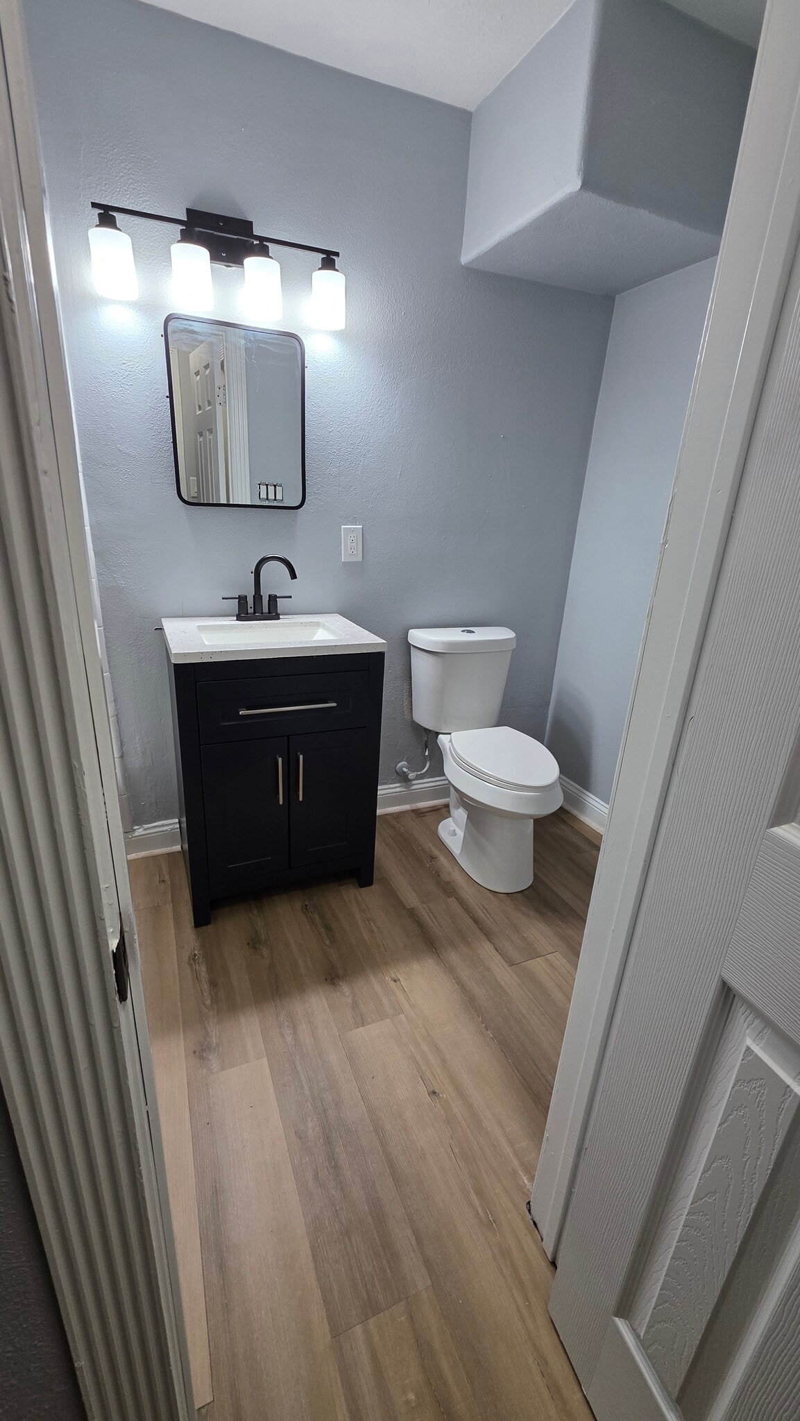 Building Photo - 9426 Sandra St