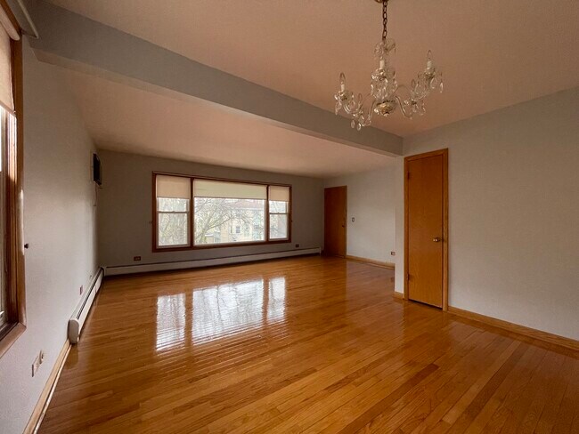 Building Photo - 8645 W Summerdale Ave