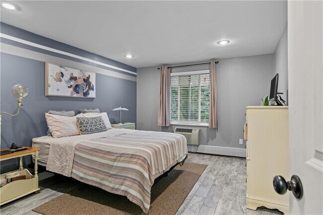 Building Photo - 66 Girard Ave