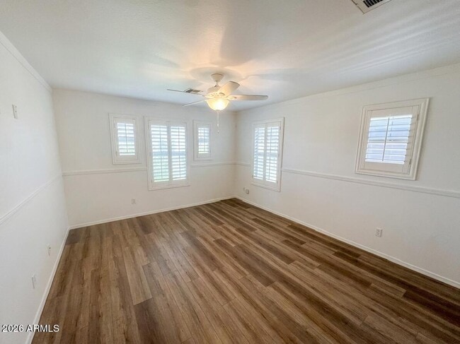 Building Photo - 2896 Claire Dr