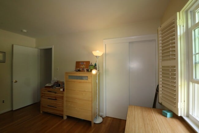 Building Photo - COMING SOON - 4Bed/2.5Bath Raised Rambler in Bannockburn near Glen Echo Park!