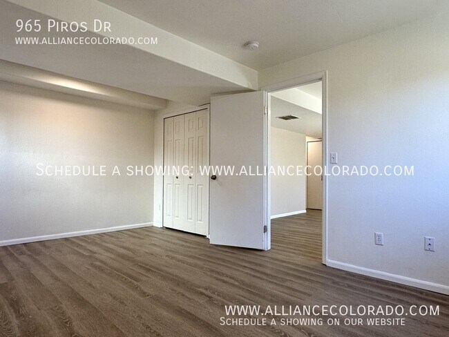 Building Photo - 965 Piros Dr