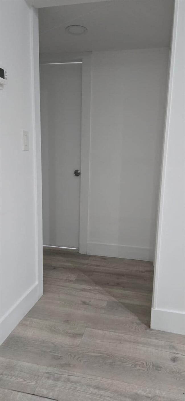 Building Photo - 10930 Royal Palm Blvd