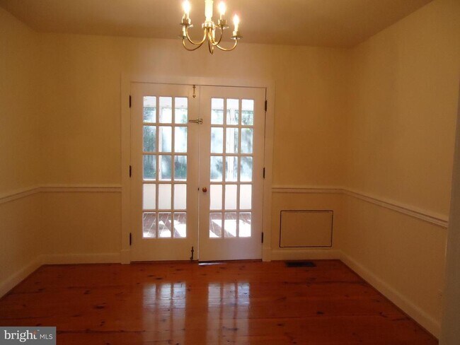 Building Photo - 1208 Littlepage St