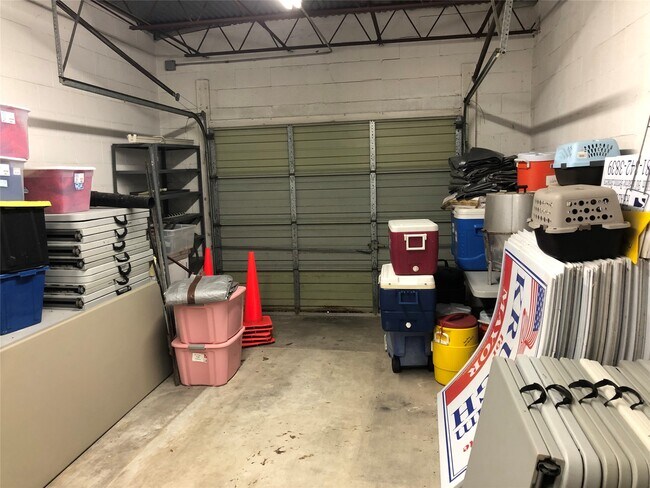 Building Photo - 1113 Lawrence St