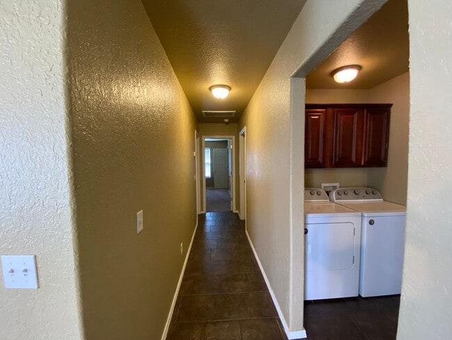 Building Photo - 221 B Carrigan Rd