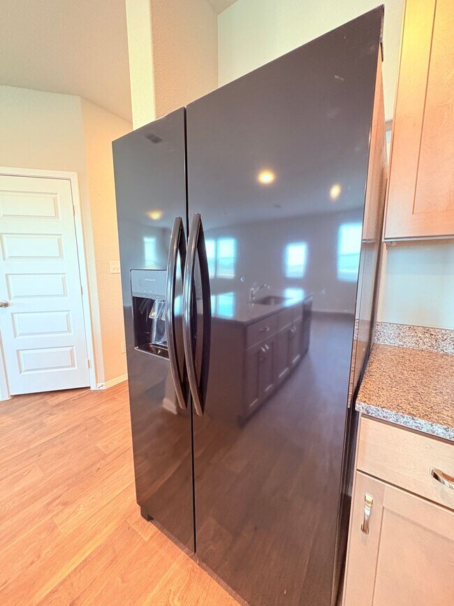 Building Photo - Brand New 4-Bedroom Home in Pflugerville –...