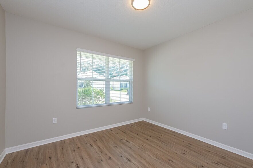 Building Photo - 10006 Warm Stone St