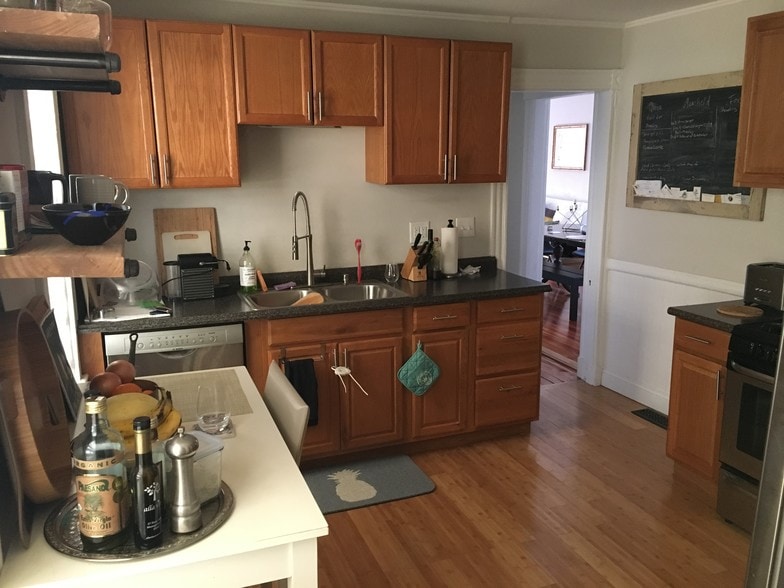 Kitchen - 8 Fox St