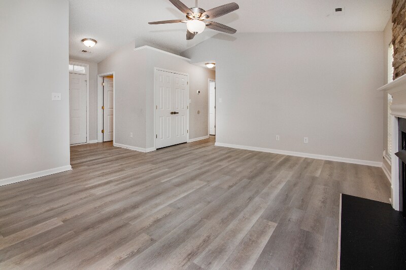 Building Photo - 7205 Preakness Stakes Ln